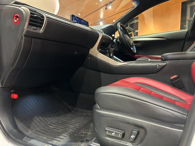 NX NX300 Fスポーツ ムーンルーフ ルーフレール 三眼フルLEDヘッドランプパーキングサポートブレーキ パノラミックビューモニター フロントスポイラー LexusSafetySystem+ Fスポーツ専用スポーツシート(26枚目)