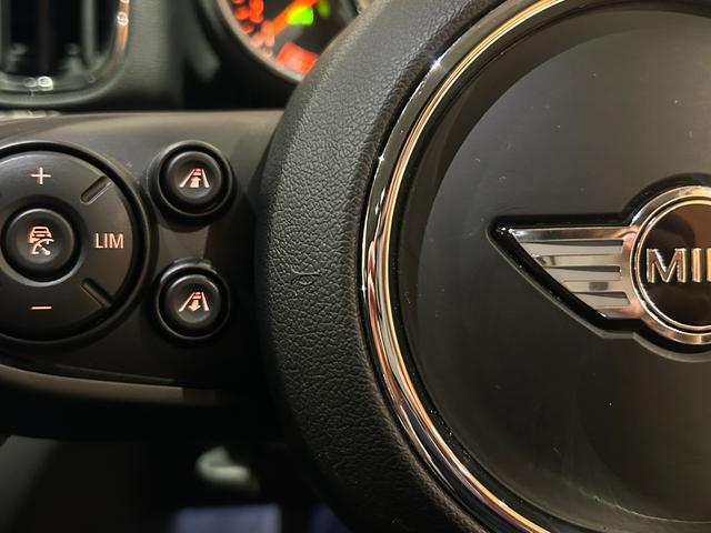 MINI クーパーSD クロスオーバー オール4 1オーナー ペッパーPKG 純正HDDナビ USB/Bt バックカメラ PDC ACC LEDヘッドライト シートヒーター MINIエキサイトメント ETC オートマチックテールゲート 社外ドラレコ(8枚目)