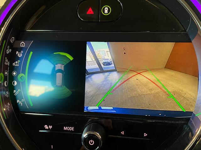 MINI クーパーD クロスオーバー オール4 デジタルPKG PEPPERパッケージ ヘッドアップディスプレイ マルチディスプレイメーターパネル シートヒーター ACC LEDヘッドライト 純正HDDナビ バックカメラ PDC パーキングアシスト(16枚目)