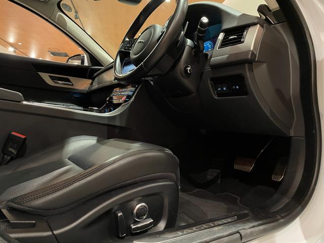 XF プレステージ アドバンスドパーキングアシストパック 360°サラウンドカメラ 360°パーキングエイド パークアシスト 本革シート シートヒーター ステアリングヒーター MERIDIANサウンド パワーテールゲート(26枚目)