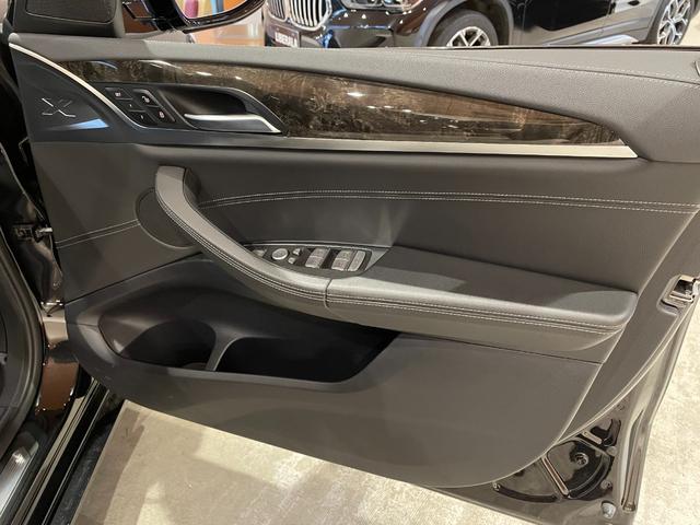 店頭販売もしておりますので、先に在庫が無くなってしまうこともございます。気になる車はまずはお問い合わせください。