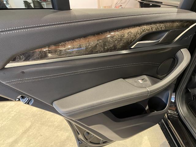 【五感で較べる】のコンセプトのもと、全車試乗も可能となっております。お気軽にスタッフにお尋ね下さい。