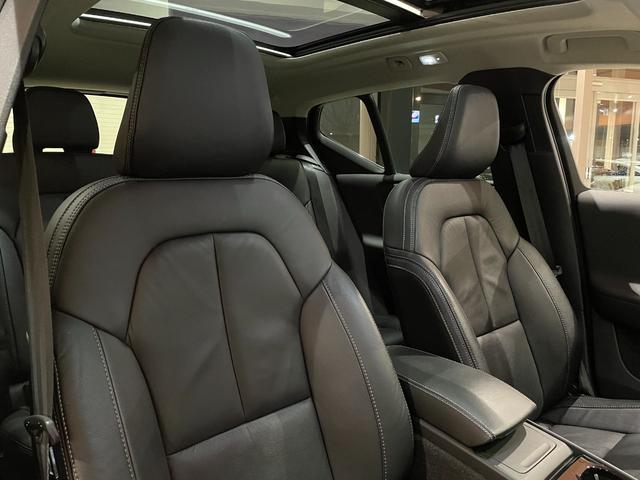 ＸＣ４０ アルティメット　Ｂ４　ＡＷＤ　電動パノラマガラスサンルーフ　ピクセルＬＥＤヘッドライト　ｈａｒｍａｎ／ｋａｒｄｏｎサラウンド　ダークティンテッドガラス　Ｇｏｏｇｌｅナビ　３６０°カメラ　パークアシスト　本革シート　シートヒーター（24枚目）