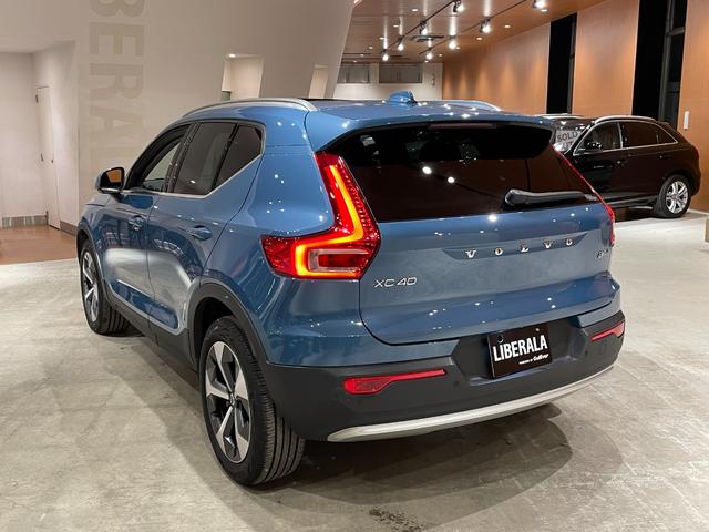 ＸＣ４０ アルティメット　Ｂ４　ＡＷＤ　電動パノラマガラスサンルーフ　ピクセルＬＥＤヘッドライト　ｈａｒｍａｎ／ｋａｒｄｏｎサラウンド　ダークティンテッドガラス　Ｇｏｏｇｌｅナビ　３６０°カメラ　パークアシスト　本革シート　シートヒーター（48枚目）