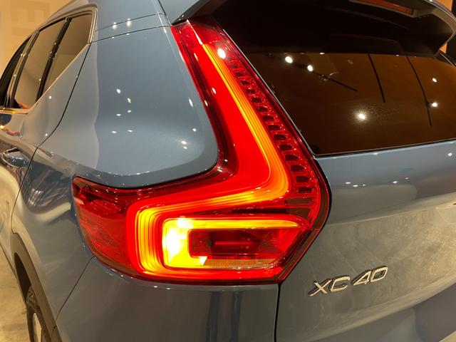 ＸＣ４０ アルティメット　Ｂ４　ＡＷＤ　電動パノラマガラスサンルーフ　ピクセルＬＥＤヘッドライト　ｈａｒｍａｎ／ｋａｒｄｏｎサラウンド　ダークティンテッドガラス　Ｇｏｏｇｌｅナビ　３６０°カメラ　パークアシスト　本革シート　シートヒーター（56枚目）