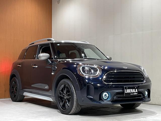 ＭＩＮＩ クーパーＤ　クロスオーバー　オール４　プレミアムプラスＰＫＧ　ＣＬＡＳＳＩＣＴＲＩＭ　シルバールーフ＆ミラーキャップ　ＡＣＣ　マルチディスプレイメーターパネル　革調シートカバー　シートヒーター　純正ＨＤＤナビ　バックカメラ　禁煙車（35枚目）