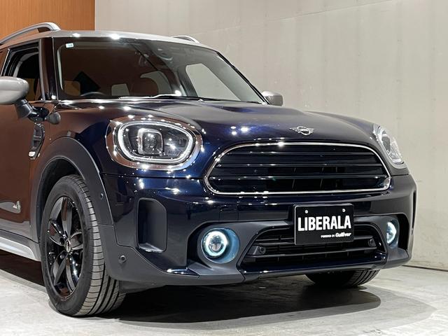 ＭＩＮＩ クーパーＤ　クロスオーバー　オール４　プレミアムプラスＰＫＧ　ＣＬＡＳＳＩＣＴＲＩＭ　シルバールーフ＆ミラーキャップ　ＡＣＣ　マルチディスプレイメーターパネル　革調シートカバー　シートヒーター　純正ＨＤＤナビ　バックカメラ　禁煙車（36枚目）