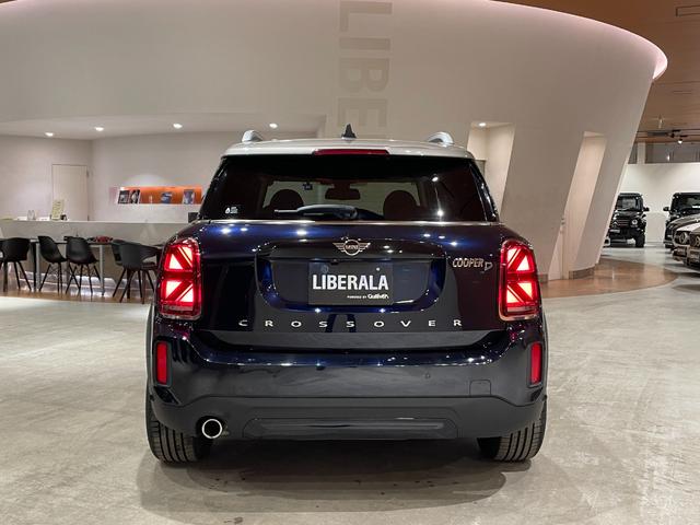 ＭＩＮＩ クーパーＤ　クロスオーバー　オール４　プレミアムプラスＰＫＧ　ＣＬＡＳＳＩＣＴＲＩＭ　シルバールーフ＆ミラーキャップ　ＡＣＣ　マルチディスプレイメーターパネル　革調シートカバー　シートヒーター　純正ＨＤＤナビ　バックカメラ　禁煙車（42枚目）