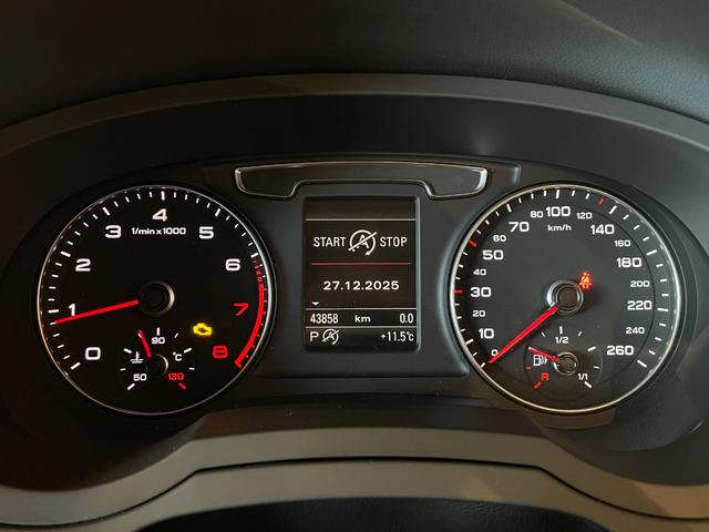 �X���ɂ͂T�O�O���ȏ�̑I�肷����̖{�������A�������������͋C�����o�v���܂��B�������Ɨ���鎞�Ԃ̒��A���Ȃ������̑�؂ȂP������T�����������B