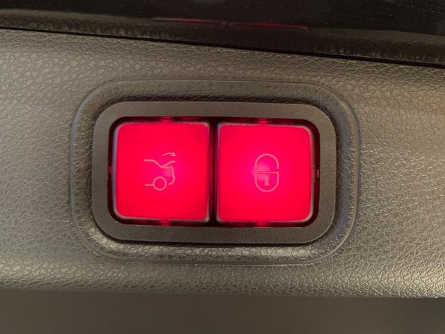 �X���ɂ͂T�O�O���ȏ�̑I�肷����̖{�������A�������������͋C�����o�v���܂��B�������Ɨ���鎞�Ԃ̒��A���Ȃ������̑�؂ȂP������T�����������B