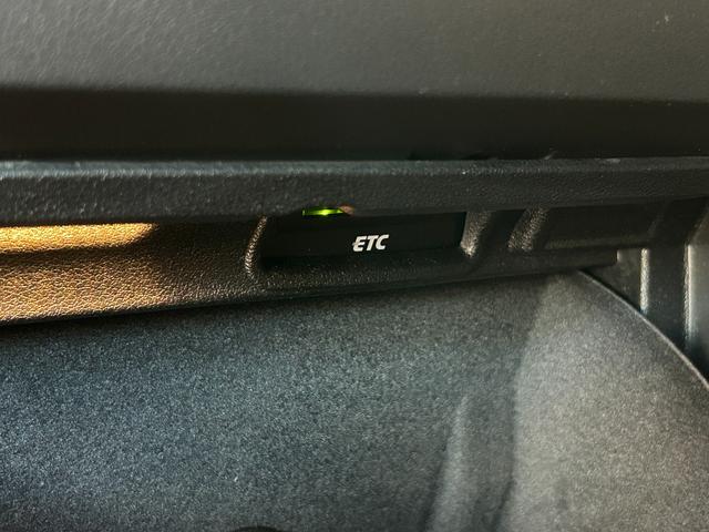 �k�h�a�d�q�`�k�`�ł̓h�C�c�v���~�A����O�Ƃ��͂��߂Ƃ����A���Ԃ��T���ɂȂ��Ă�����Ɉ�i�ƌĂׂ�P������͂��v���܂��B�����e�u�����h���r�ׂĖ�����ŉ������B