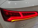 ４０ＴＤＩクワトロ　スポーツ　ラグジュアリーＰＫＧ　アシスタンスＰＫＧ　マトリクスＬＥＤヘッドライトＰＫＧ　パーシャルレザー　シートヒーター　バーチャルコックピット　純正メモリナビ　フルセグＴＶ　３６０°カメラ　禁煙車（52枚目）