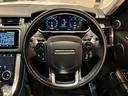 レンジローバースポーツ ＨＳＥダイナミック　３００ＰＳ　ドライブプロパック　固定式パノラミックルーフ　コントラストルーフ　ＭＥＲＩＤＩＡＮサウンド　４ゾーンエアコン　本革シート　シートヒーター　シートベンチレーション　ソフトクローズドア　ＯＰ２１インチＡＷ（6枚目）