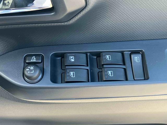 ミライース Ｘ　ＳＡＩＩＩ　ＬＥＤヘッドライト標準装備！！　保証　新車保証・まごころ保証　１年間・走行距離無制限付き・　走行距離２，２６２ｋｍ　ＣＤチューナー　ＬＥＤヘッドライト　前後コーナーセンサー　マニュアルエアコン　パワーウィンドウ　電動格納ドアミラー（6枚目）