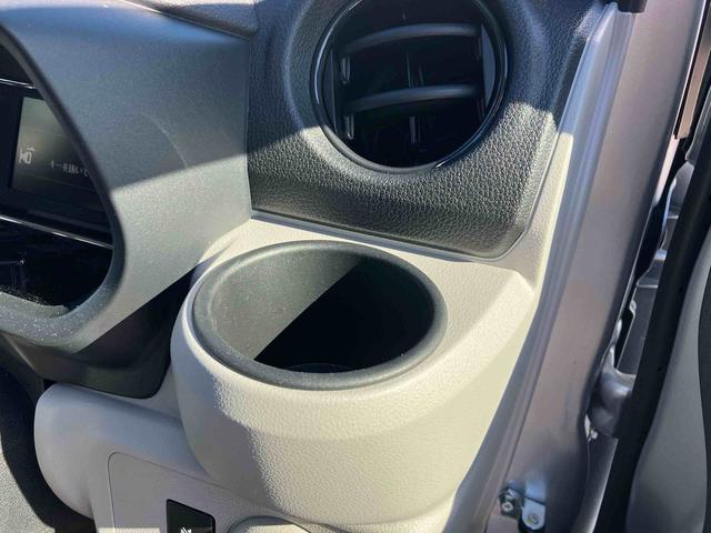 ミライース Ｘ　ＳＡＩＩＩ　ＬＥＤヘッドライト標準装備！！　保証　新車保証・まごころ保証　１年間・走行距離無制限付き・　走行距離２，２６２ｋｍ　ＣＤチューナー　ＬＥＤヘッドライト　前後コーナーセンサー　マニュアルエアコン　パワーウィンドウ　電動格納ドアミラー（13枚目）