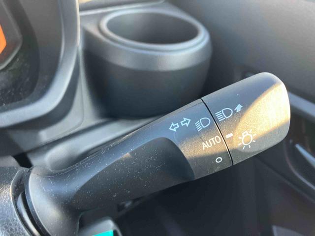 ミライース Ｌ　ＳＡＩＩＩ　前後コーナーセンサー標準装備！！　保証　新車保証・まごころ保証１年間・走行距離無制限付・走行距離２１０４ｋｍ　ＣＤチューナー　前後コーナーセンサー　マニュアルエアコン　パワーウィンドウ　オートライト　アイドルストップ　オートハイビーム（5枚目）