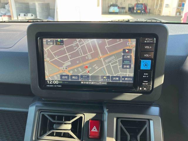 ・７インチ純正メモリーナビ、ＤＶＤ再生、Ｂｌｕｅｔｏｏｔｈオーディオ、携帯電話ハンズフリー通話が可能です。