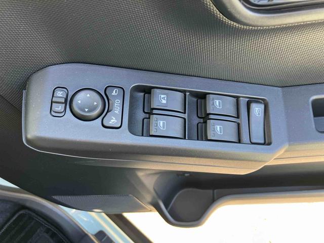 電動格納ミラーです。