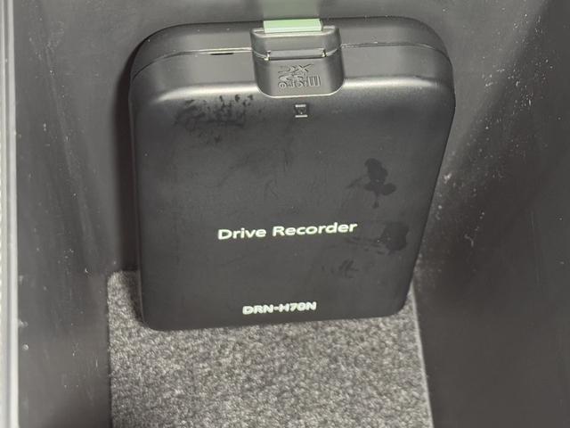 ロッキー プレミアム　９インチ純正ナビゲーション搭載！！　保証　まごころ保証　１年間・走行距離無制限付き　走行距離４７，１１９ｋｍ　９インチ純正ナビゲーション　前後ドライブレコーダー　パノラマモニター　ＥＴＣ　ブラインドスポットモニター　クルーズコントロール（5枚目）