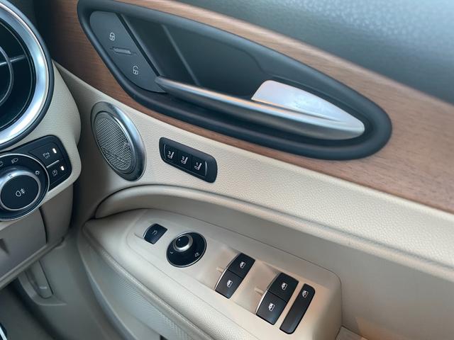 ファーストエディション　☆純正オーディオデッキ（ＡＵＸ／ＵＳＢ／ＢＴ／ＡｐｐｌｅＣａｒＰｌａｙ）☆Ｂカメラ☆ＥＴＣ☆ｈａｒｍａｎ／ｋａｒｄｏｎプレミアムオーディオ☆ＡＣＣ☆ＬＫＡ☆Ｄ／Ｎ席パワーシート☆Ｄ／Ｎ席シートヒーター(30枚目)