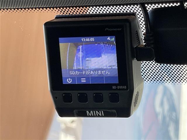 ＭＩＮＩ クーパーＤ　クラブマン　禁煙車　純正ナビ　Ｂｌｕｅｔｏｏｔｈ　ドライブレコーダー　アイドリングストップ　横滑り防止装置　ＬＥＤヘッドライト　クルーズコントロール　シートヒーター　インテリジェントセーフティ（2枚目）