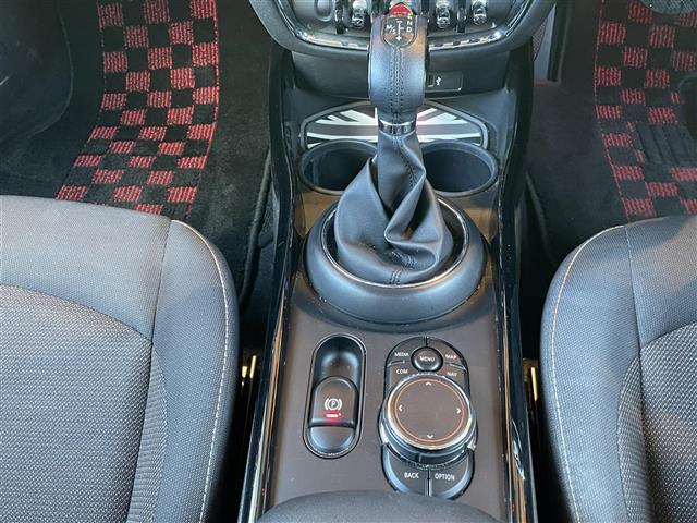 ＭＩＮＩ クーパーＤ　クラブマン　禁煙車　純正ナビ　Ｂｌｕｅｔｏｏｔｈ　ドライブレコーダー　アイドリングストップ　横滑り防止装置　ＬＥＤヘッドライト　クルーズコントロール　シートヒーター　インテリジェントセーフティ（7枚目）