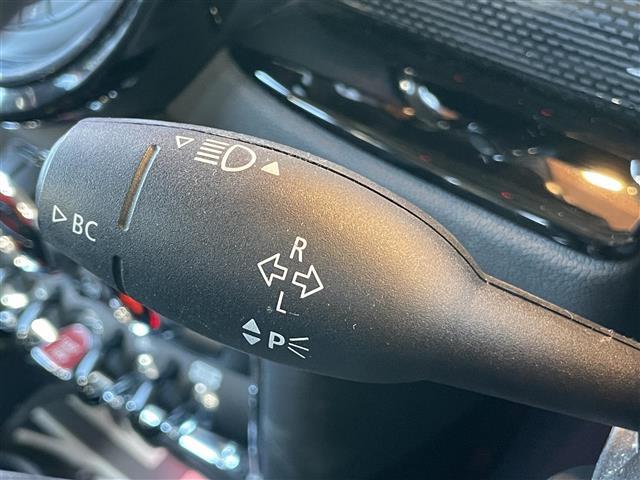ＭＩＮＩ クーパーＤ　クラブマン　禁煙車　純正ナビ　Ｂｌｕｅｔｏｏｔｈ　ドライブレコーダー　アイドリングストップ　横滑り防止装置　ＬＥＤヘッドライト　クルーズコントロール　シートヒーター　インテリジェントセーフティ（13枚目）