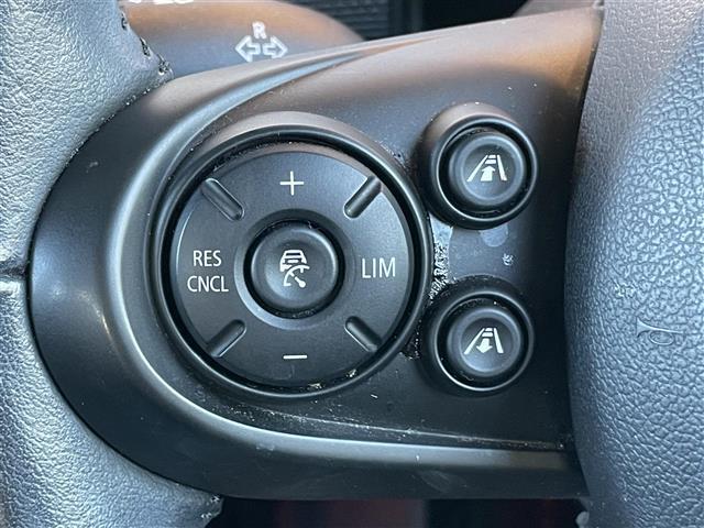 ＭＩＮＩ クーパーＤ　クラブマン　禁煙車　純正ナビ　Ｂｌｕｅｔｏｏｔｈ　ドライブレコーダー　アイドリングストップ　横滑り防止装置　ＬＥＤヘッドライト　クルーズコントロール　シートヒーター　インテリジェントセーフティ（15枚目）