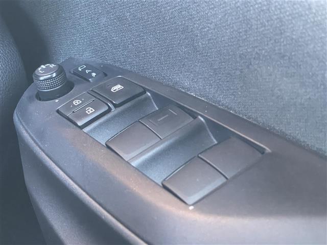 ヤリス ハイブリッドＺ　１オーナー全方位カメラ　フルセグＴＶ　Ｂｌｕｅｔｏｏｔｈオーディオ　ＥＴＣ　前後ドライブレコーダー　純正フロアマット　ＬＥＤヘッドライト　ディスプレイオーディオ　追従型クルコン（20枚目）