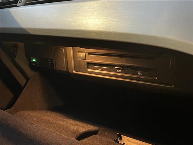 A5スポーツバック 40TFSIスポーツ 禁煙車 純正ナビ Bluetooth マトリクスLEDヘッドランプ アダプティブクルーズコントロール 前席シートヒーター 運転席メモリー付き ドライブレコーダー ハーフレザーシート(15枚目)