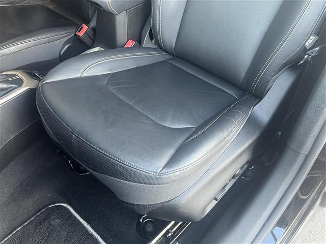 ジープ・レネゲード リミテッド　社外ナビ　本革　ＡＣＣ　　バックカメラ　キセノンライト　純正フォグ　クルーズコントロール　ＥＴＣ衝突軽減ブレーキ（26枚目）