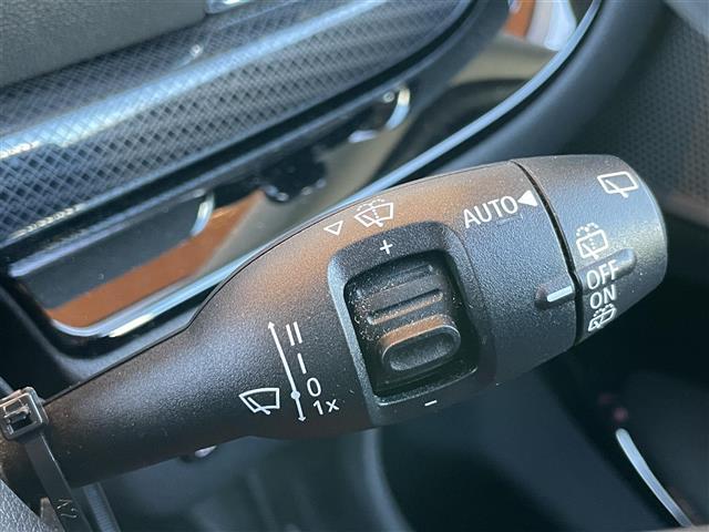 ＭＩＮＩ クーパーＳＤ　クラブマン　禁煙車　純正ナビ　Ｂｌｕｅｔｏｏｔｈ　アイドリングストップ　バックカメラ　ＬＥＤヘッドライト　インテリジェントセーフティ　パーキングアシスト　社外前後ドライブレコーダー　取扱説明書（15枚目）