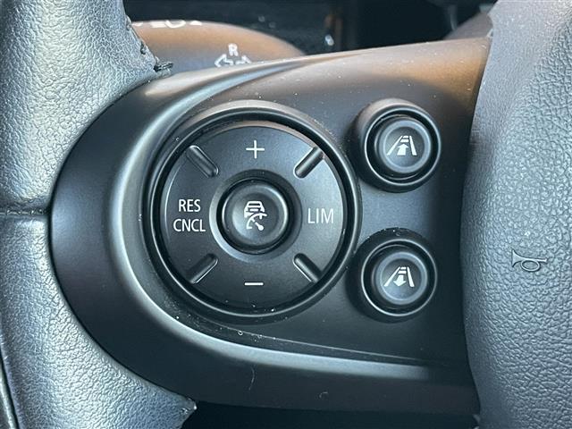 ＭＩＮＩ クーパーＳＤ　クラブマン　禁煙車　純正ナビ　Ｂｌｕｅｔｏｏｔｈ　アイドリングストップ　バックカメラ　ＬＥＤヘッドライト　インテリジェントセーフティ　パーキングアシスト　社外前後ドライブレコーダー　取扱説明書（16枚目）