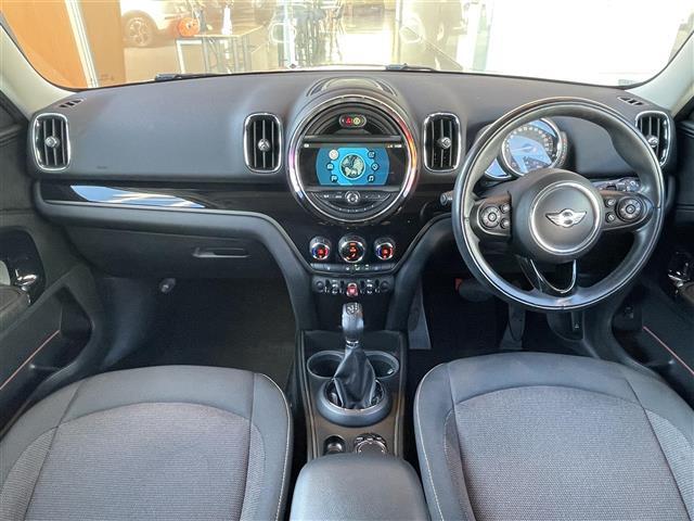 MINI クーパーD クロスオーバー 禁煙車 純正ナビ Bluetooth アイドリングストップ バックカメラ 電動リアゲート 純正17インチアルミホイール 純正LEDヘッドライト 横滑り防止装置(42枚目)