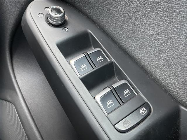 A5スポーツバック 2.0TFSIクワトロ 純正ナビ Bluetooth ETC ドライブレコーダー クルーズコントロール バックカメラ パーキングアシスト 純正フロアマット レザーシート シートヒーター パワーシート(20枚目)