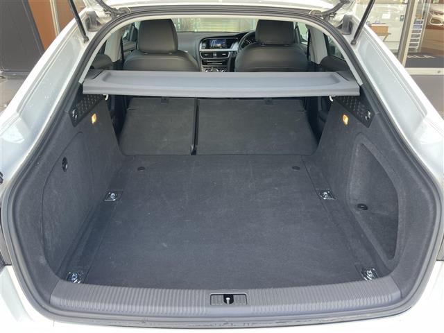 A5スポーツバック 2.0TFSIクワトロ 純正ナビ Bluetooth ETC ドライブレコーダー クルーズコントロール バックカメラ パーキングアシスト 純正フロアマット レザーシート シートヒーター パワーシート(35枚目)