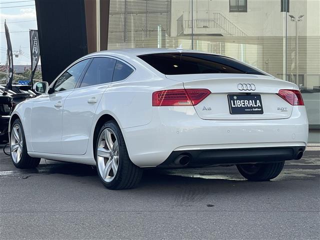 A5スポーツバック 2.0TFSIクワトロ 純正ナビ Bluetooth ETC ドライブレコーダー クルーズコントロール バックカメラ パーキングアシスト 純正フロアマット レザーシート シートヒーター パワーシート(43枚目)