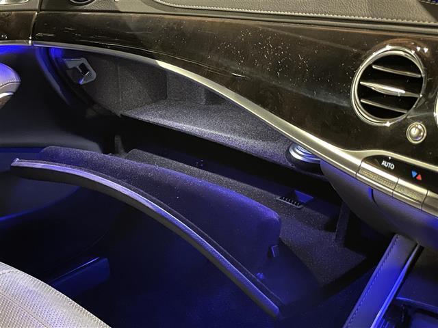 Sクラス S560ロング スポーツリミテッド 純正ナビ 全方位カメラ レーダークルーズコントロール 2.0ETC サンルーフ 黒革 電動リアゲート 全席シートヒーター エアシート 純正マット 全席パワーシート 前後コーナーセンサー全ドアイージー(9枚目)