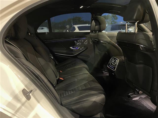 Sクラス S560ロング スポーツリミテッド 純正ナビ 全方位カメラ レーダークルーズコントロール 2.0ETC サンルーフ 黒革 電動リアゲート 全席シートヒーター エアシート 純正マット 全席パワーシート 前後コーナーセンサー全ドアイージー(26枚目)