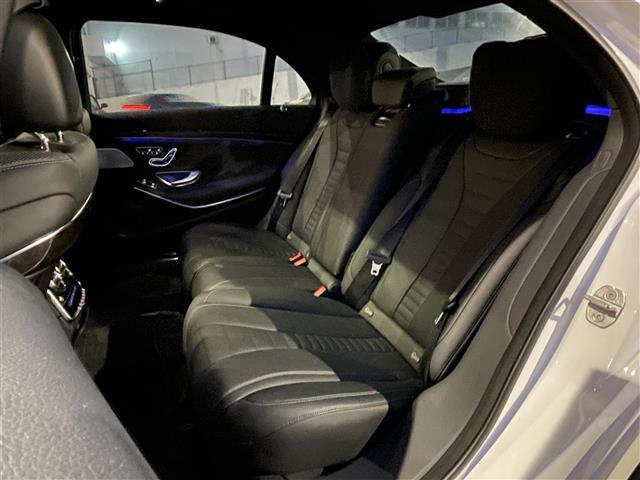 Sクラス S560ロング スポーツリミテッド 純正ナビ 全方位カメラ レーダークルーズコントロール 2.0ETC サンルーフ 黒革 電動リアゲート 全席シートヒーター エアシート 純正マット 全席パワーシート 前後コーナーセンサー全ドアイージー(29枚目)