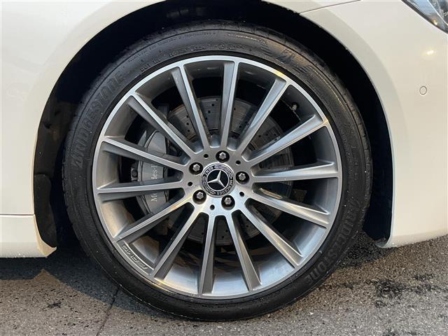 Sクラス S560ロング スポーツリミテッド 純正ナビ 全方位カメラ レーダークルーズコントロール 2.0ETC サンルーフ 黒革 電動リアゲート 全席シートヒーター エアシート 純正マット 全席パワーシート 前後コーナーセンサー全ドアイージー(40枚目)