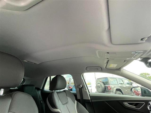 Ｑ２ ３０ＴＦＳＩスポーツ　純正ＨＤＤナビ／ＡＭ／ＦＭ／ＣＤ／ＤＶＤ／ＢＴ／ＴＶフルセグ／アウディコネクト／ＥＴＣ２．０／ドライブレコーダー／バックカメラ／シートヒーター／クルーズコントロール／プッシュスタート（16枚目）