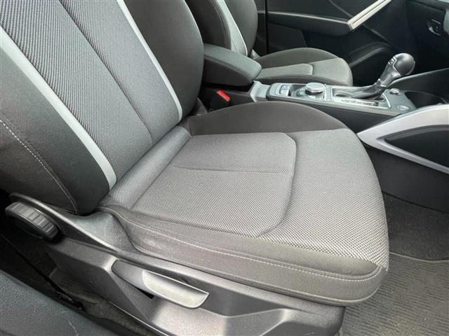 Ｑ２ ３０ＴＦＳＩスポーツ　純正ＨＤＤナビ／ＡＭ／ＦＭ／ＣＤ／ＤＶＤ／ＢＴ／ＴＶフルセグ／アウディコネクト／ＥＴＣ２．０／ドライブレコーダー／バックカメラ／シートヒーター／クルーズコントロール／プッシュスタート（19枚目）