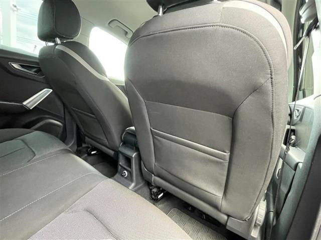 Ｑ２ ３０ＴＦＳＩスポーツ　純正ＨＤＤナビ／ＡＭ／ＦＭ／ＣＤ／ＤＶＤ／ＢＴ／ＴＶフルセグ／アウディコネクト／ＥＴＣ２．０／ドライブレコーダー／バックカメラ／シートヒーター／クルーズコントロール／プッシュスタート（20枚目）