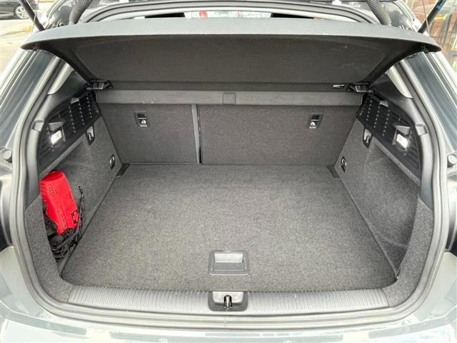 Ｑ２ ３０ＴＦＳＩスポーツ　純正ＨＤＤナビ／ＡＭ／ＦＭ／ＣＤ／ＤＶＤ／ＢＴ／ＴＶフルセグ／アウディコネクト／ＥＴＣ２．０／ドライブレコーダー／バックカメラ／シートヒーター／クルーズコントロール／プッシュスタート（29枚目）