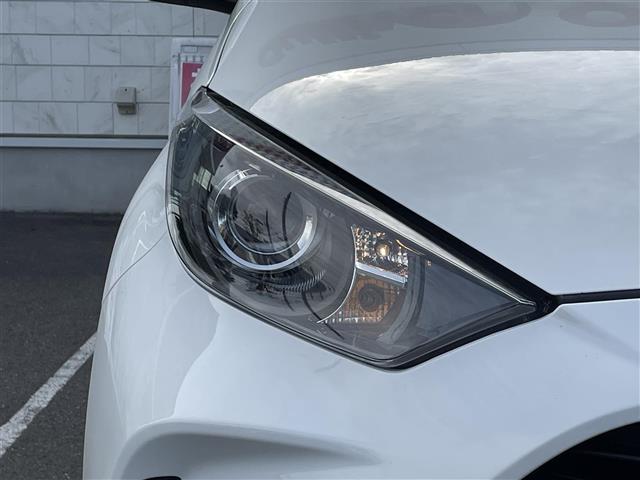 ヤリス ハイブリッドX 7型ディスプレイオーディオ FM AM BT Miracast バックカメラ ビルトインETC 横滑り防止装置 レーンキープアシスト 衝突軽減ブレーキ アイドリングストップ スペアキー フロアマット(32枚目)