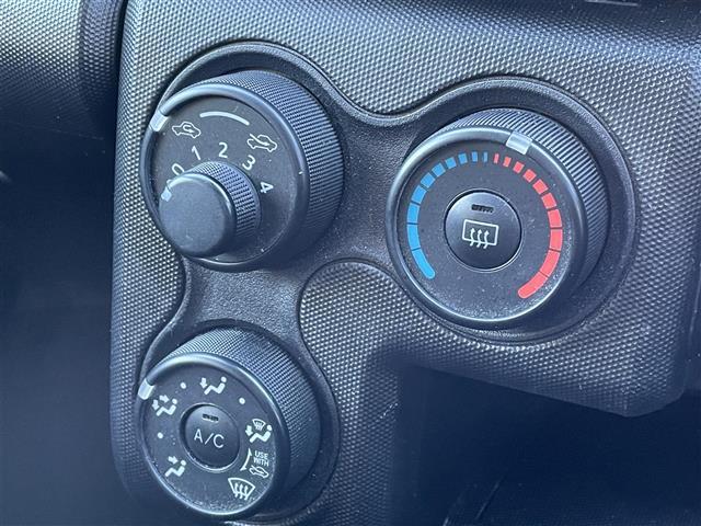 プロボックス ＤＸコンフォート　グレーオールペイント　純正ＳＤナビ　ＦＭ　ＡＭ　ＡＵＸ　ＢＴ　ドライブレコーダー　ＥＴＣ　Ｔｅｒｚｏルーフキャリア　ホワイトレタータイヤ　横滑り防止装置　レーンキープアシスト　衝突軽減ブレーキ　ＡＢＳ（6枚目）