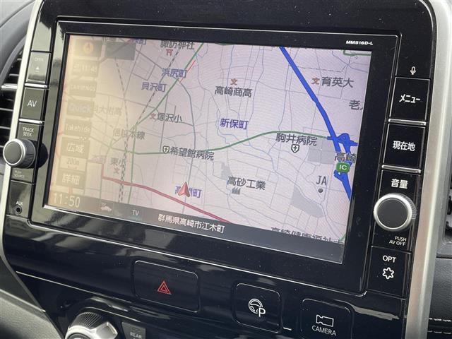 セレナ ハイウェイスターＧ　純正９型ナビ　ＣＤ　ＤＶＤ　ＢＤ　ＳＤ　ＵＳＢ　ＢＴ　フルセグＴＶ　両側パワースライドドア　アラウンドビューモニター　ビルトインＥＴＣ　横滑り防止装置　エマブレ　アイドリングストップ　純正フロアマット（3枚目）