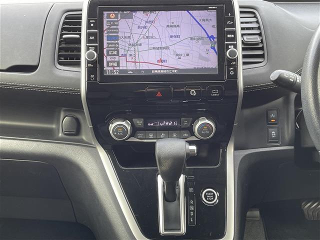 セレナ ハイウェイスターＧ　純正９型ナビ　ＣＤ　ＤＶＤ　ＢＤ　ＳＤ　ＵＳＢ　ＢＴ　フルセグＴＶ　両側パワースライドドア　アラウンドビューモニター　ビルトインＥＴＣ　横滑り防止装置　エマブレ　アイドリングストップ　純正フロアマット（7枚目）