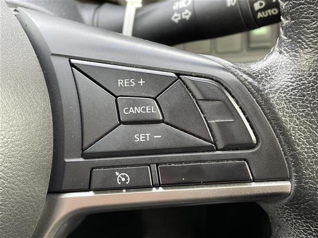 セレナ ハイウェイスターＧ　純正９型ナビ　ＣＤ　ＤＶＤ　ＢＤ　ＳＤ　ＵＳＢ　ＢＴ　フルセグＴＶ　両側パワースライドドア　アラウンドビューモニター　ビルトインＥＴＣ　横滑り防止装置　エマブレ　アイドリングストップ　純正フロアマット（17枚目）